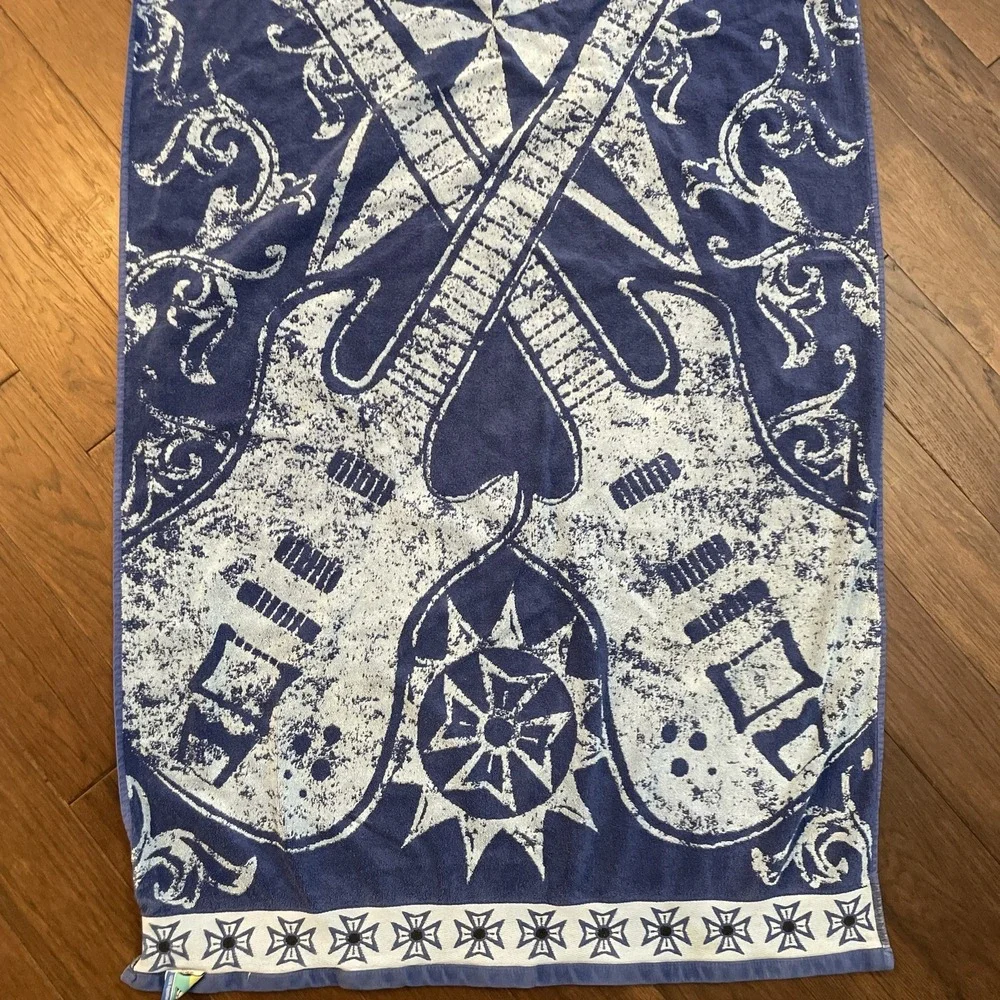Kirkland Signature Beach Towel 100% Egyptian Cotton 63